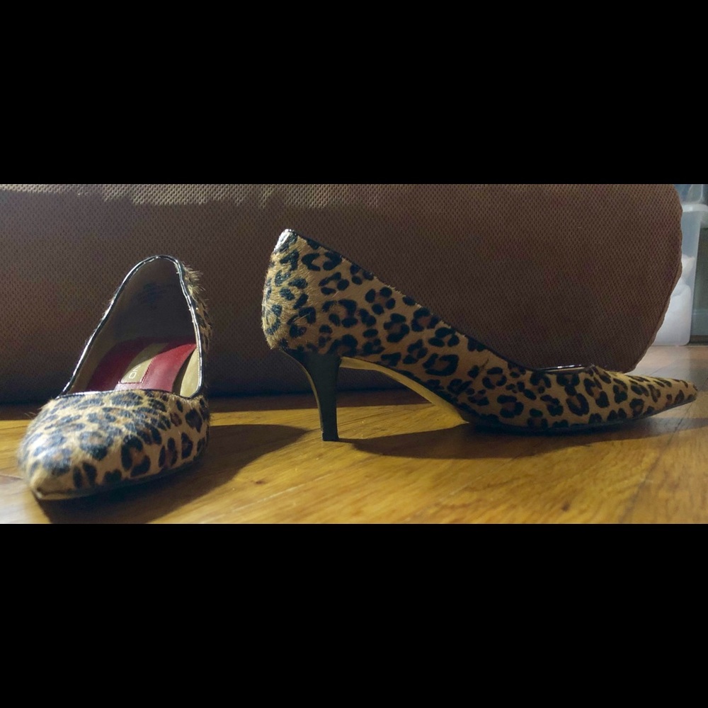 Super cute leopard heels